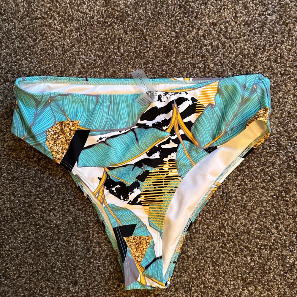 Cupshe Woman’s Bikini Bottom size M